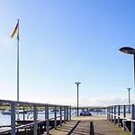 6 Personen In Апартаменты Wendtorf