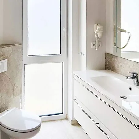 Apartment Moderne Ostsee-auszeit Mit Seeblick *